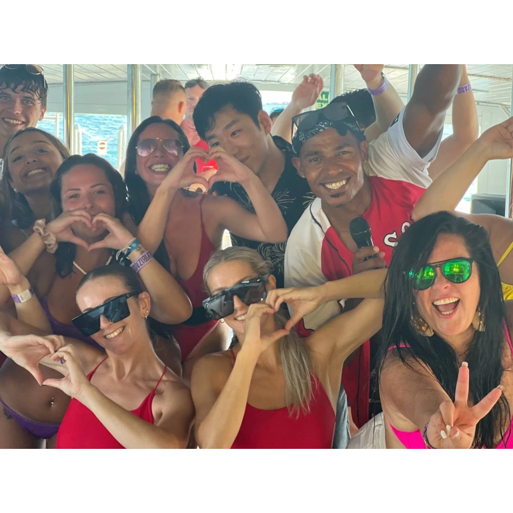 Fiesta en barco visita ibiza