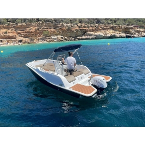 barco sin licencia ibiza